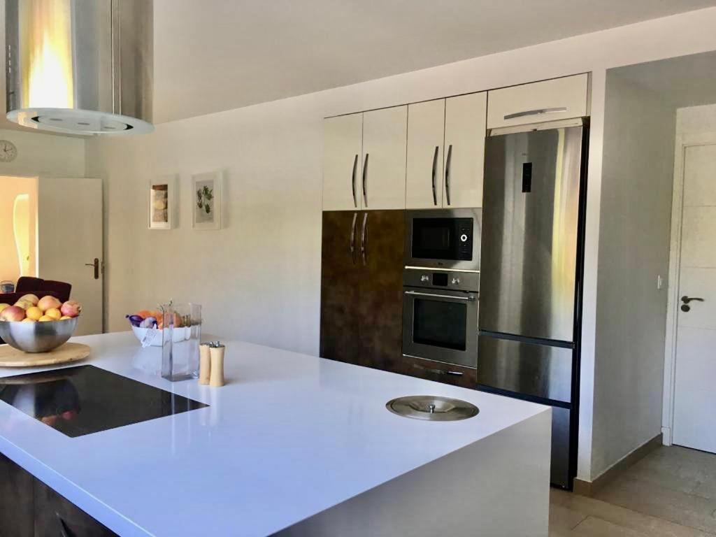 Villa Torrealta, 4000 M2 Кадис Екстериор снимка